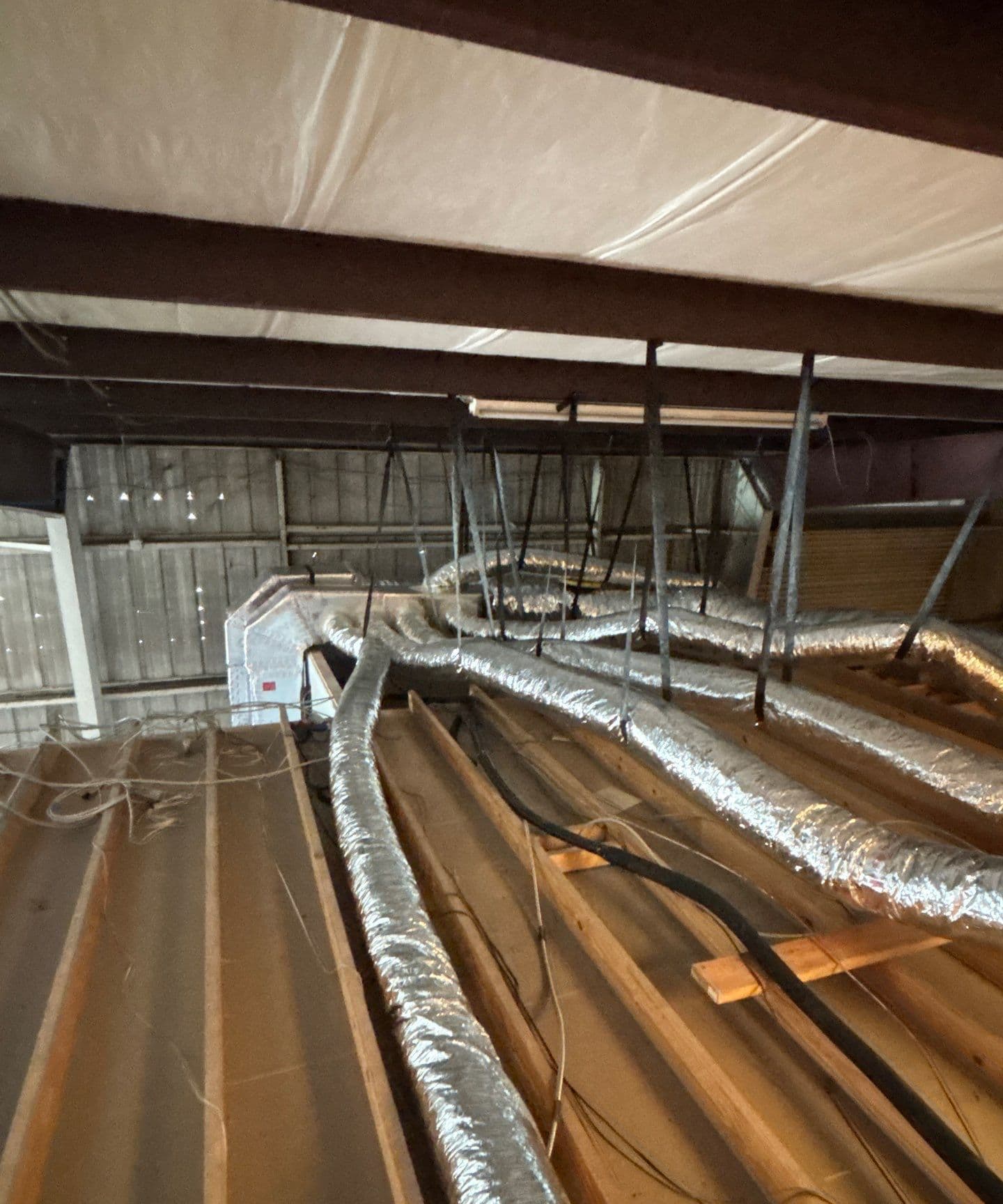 Commercial HVAC service technician in Tampa FL - Protek Heating & Cooling