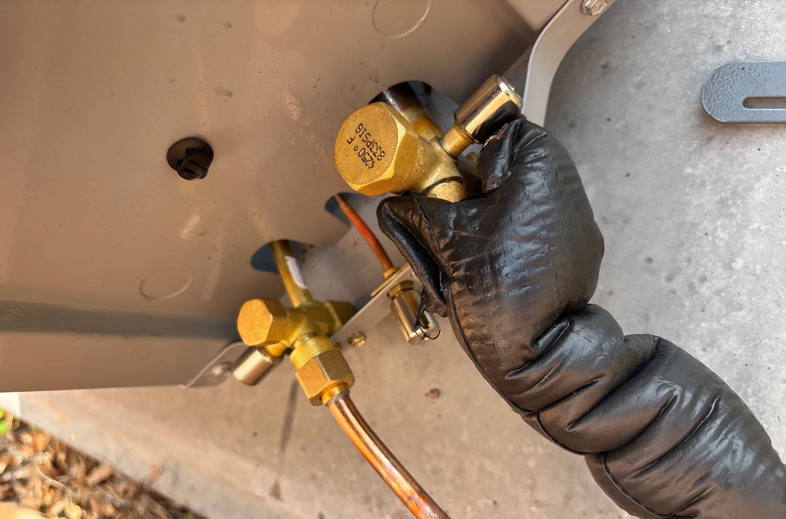 Brazed line set connections at the service valves of a new heat pump