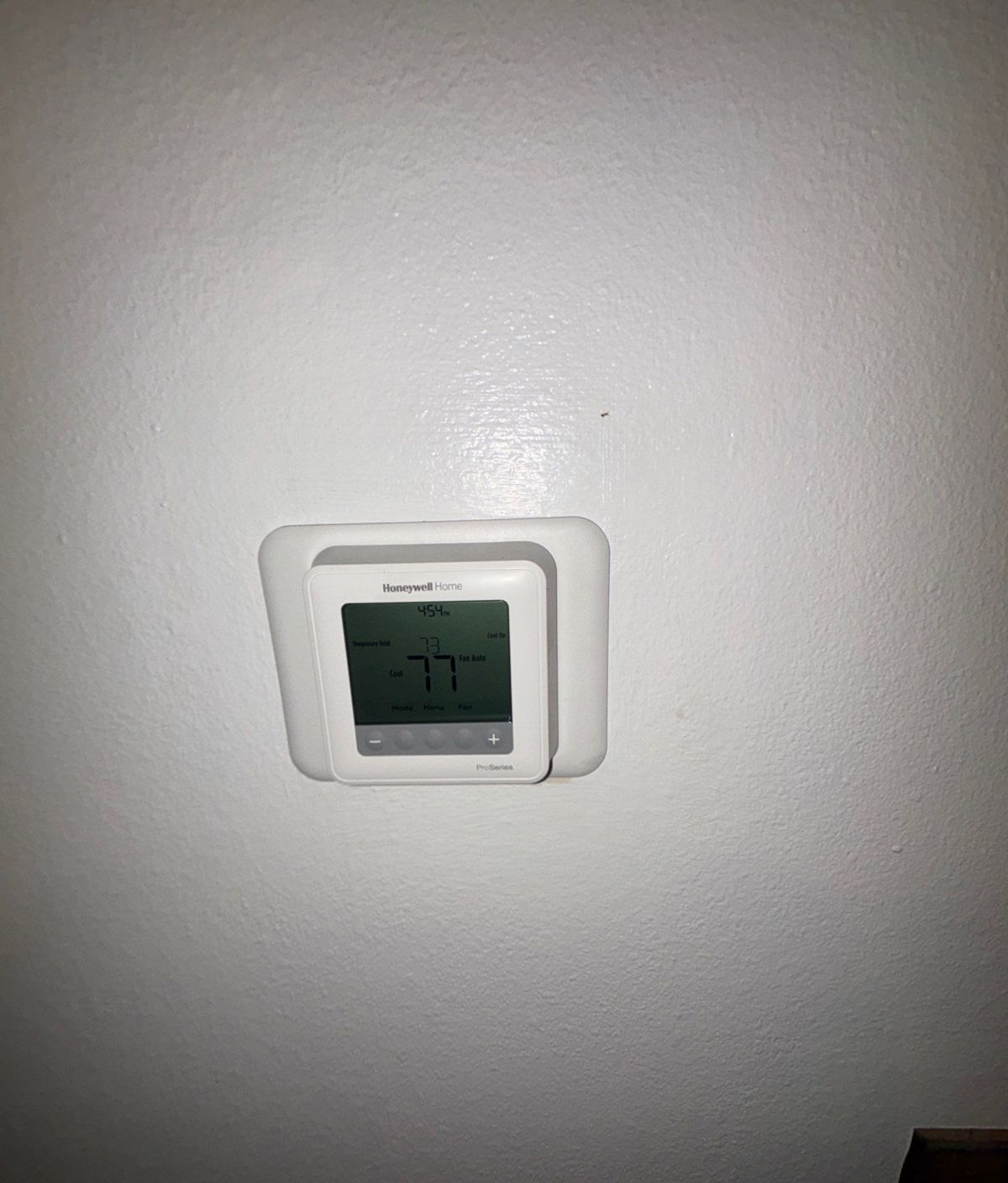 New programmable thermostat installed in a Tampa home